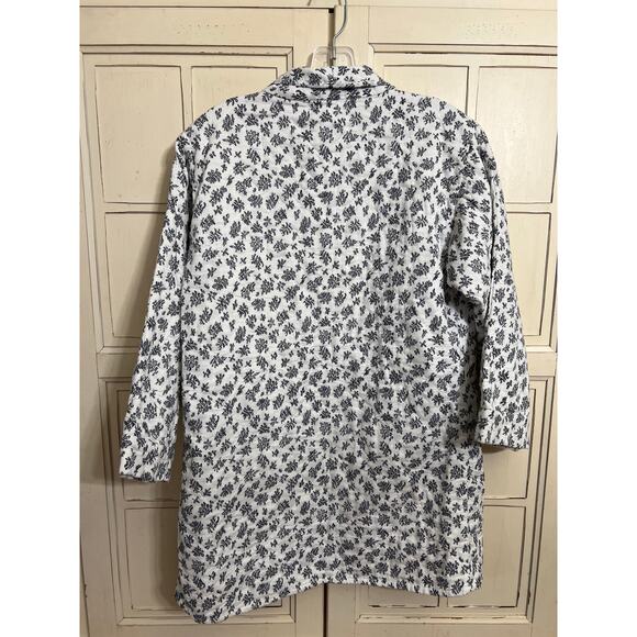 Bobbie Wren size small white and black quilted jacket - Picture 3 of 4